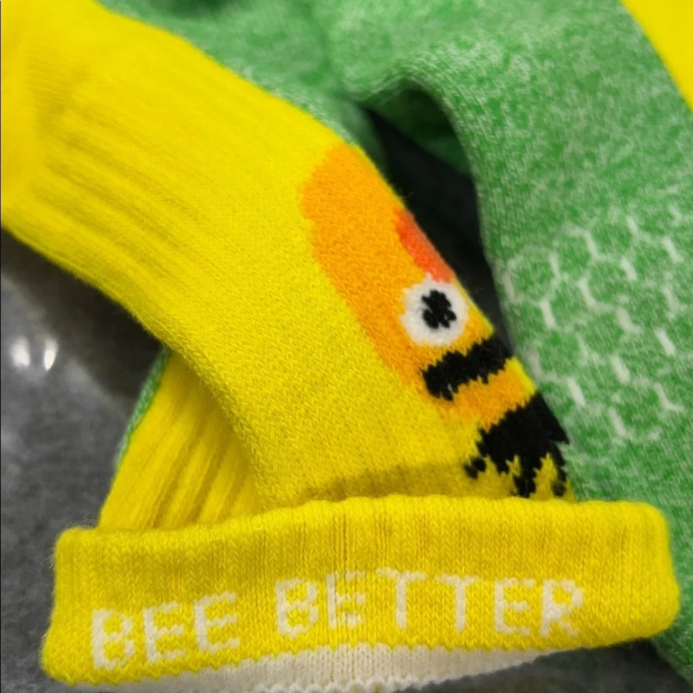 Bombas Sesame Street green and yellow  Colorful Character Socks youth
